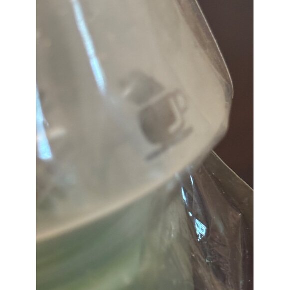 Cucumber Melon Scented Jar Candle Set with Frosted Shade New Sealed 5" - Picture 4 of 8